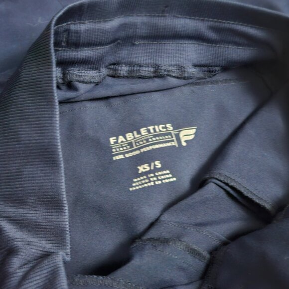 Fabletics Navy Blue scrub set - Picture 4 of 4